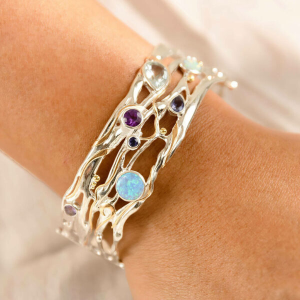 Silver Bangle: Organic Flow & Gemstones